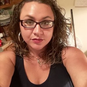 Meet your Posher, Krystal